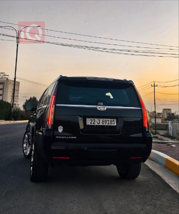 كاديلاك اسكاليد